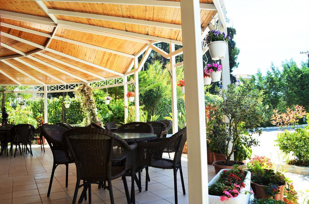 Jb Hotel Sarandë Exterior foto