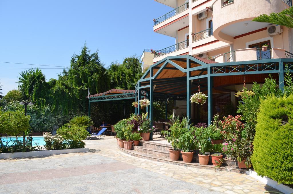 Jb Hotel Sarandë Exterior foto