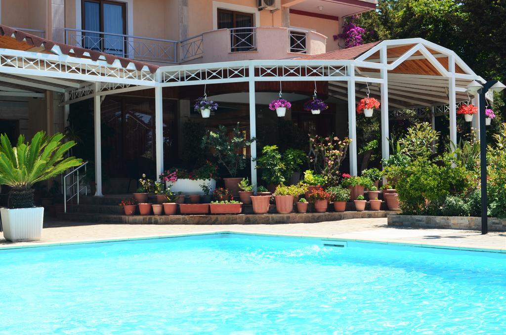 Jb Hotel Sarandë Exterior foto