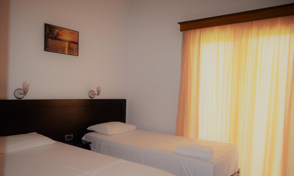 Jb Hotel Sarandë Exterior foto