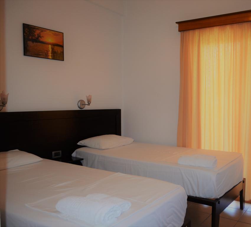 Jb Hotel Sarandë Exterior foto